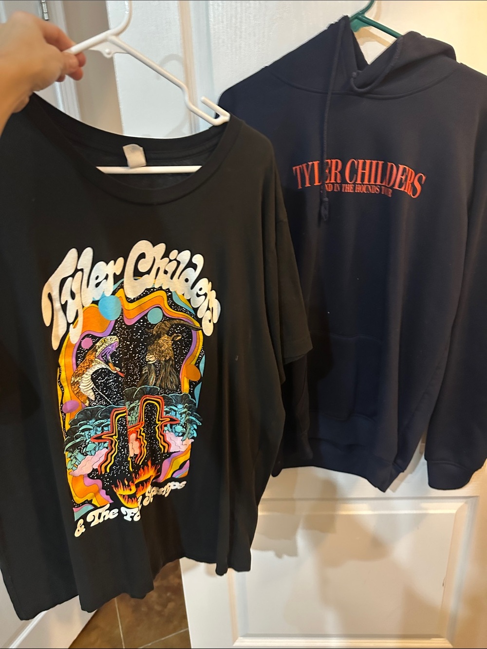 Tyler Childers hoodie and shirt bundle